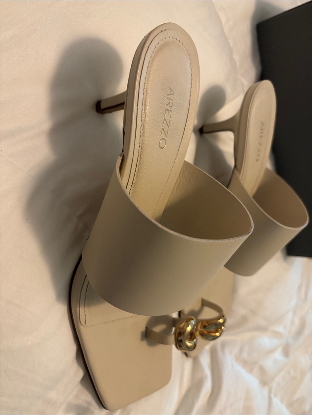 Arezzo Beige Leather Slide Mules with Gold Chain Accent w/box